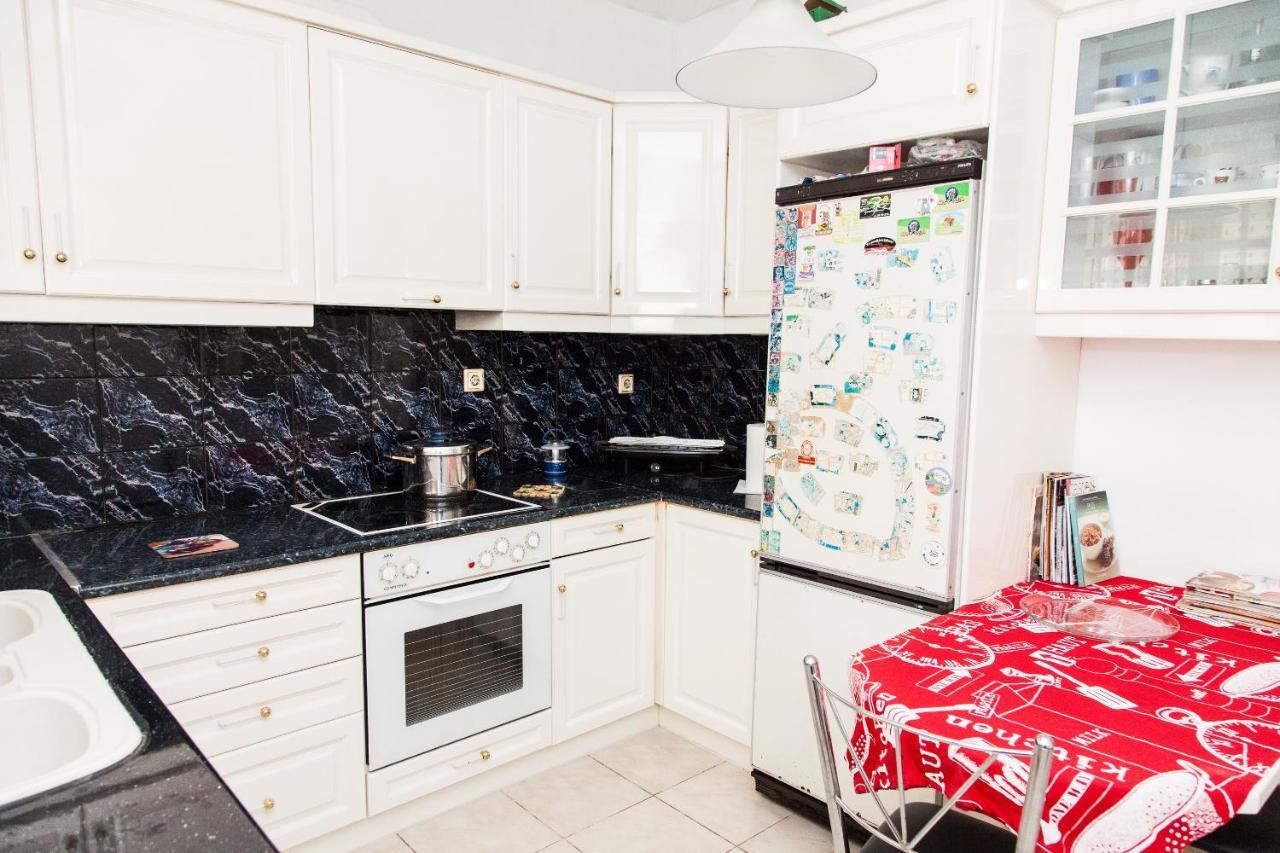 Sunny Apartment Near Metro Station Athen Exterior foto